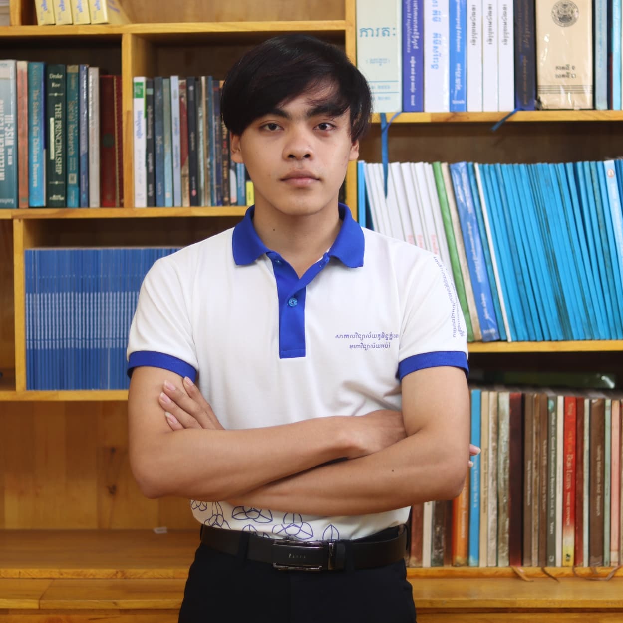 លោក រ៉ី សុខ